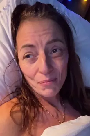 达维娜·麦考尔的外科医生说脑瘤手术就像“扩散炸弹”